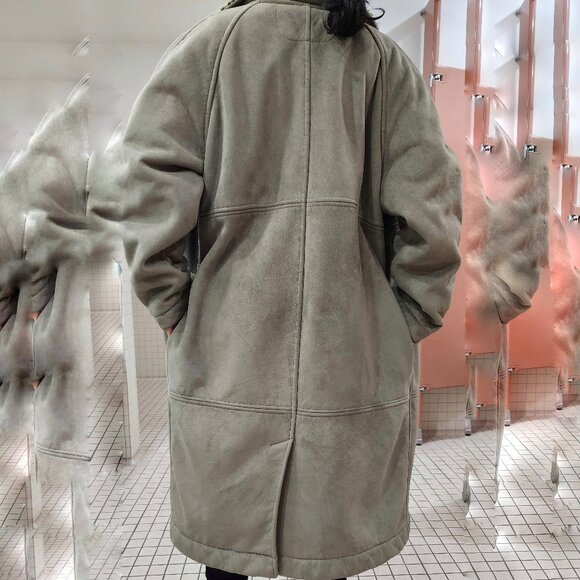 Green full length coat - Picture 8 of 9